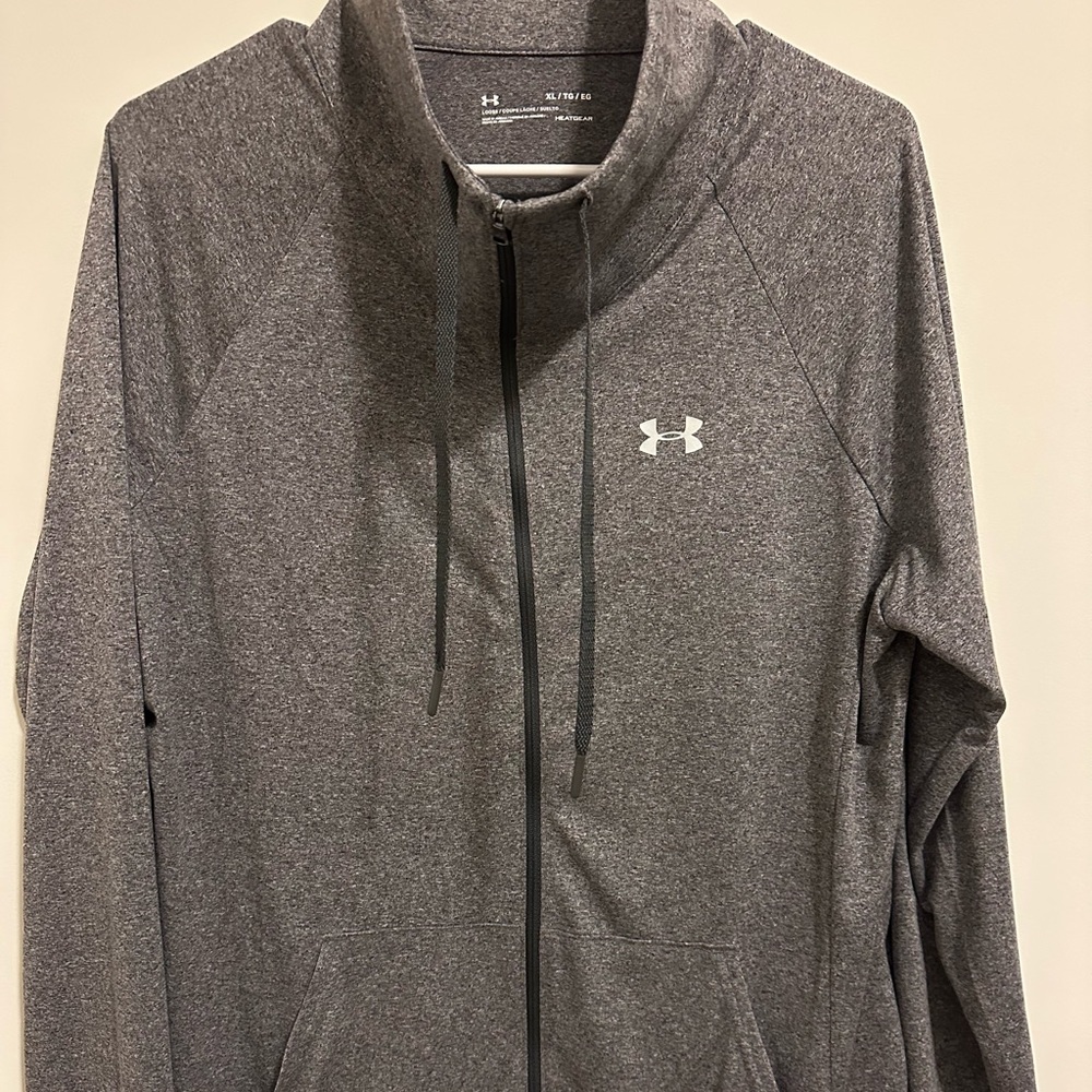 Women’s Under Armour zip-up grey